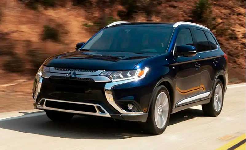 Mitsubishi Outlander стал самым продаваемым автомобилем марки в России