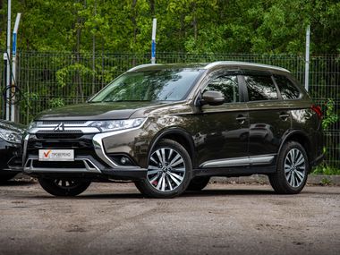 Mitsubishi Outlander 68378083f602ab0c0b6c8708