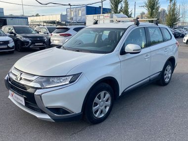 Mitsubishi Outlander undefined