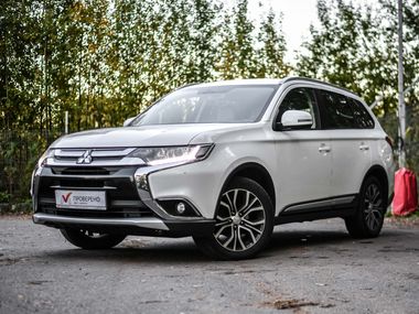 Mitsubishi Outlander 68da4f134cbf81f804733df9