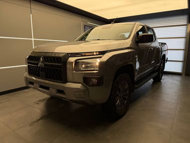 Mitsubishi L200 undefined
