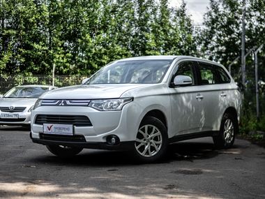 Mitsubishi Outlander undefined