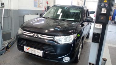 Mitsubishi Outlander undefined
