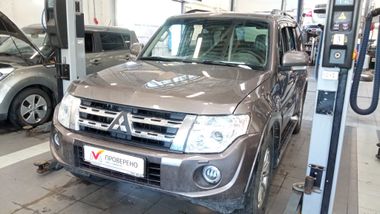 Mitsubishi Pajero 685b432f7028bfc658b44563