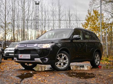 Mitsubishi Outlander undefined