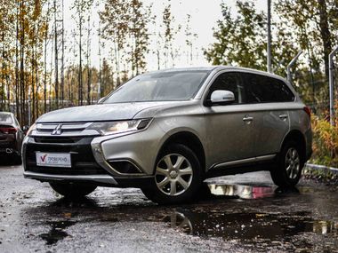 Mitsubishi Outlander undefined