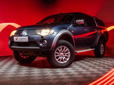 Mitsubishi L200 undefined