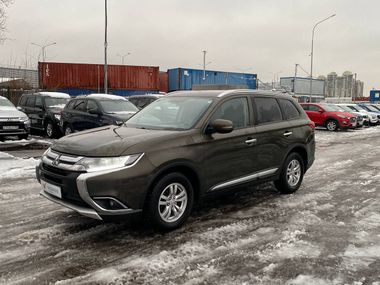 Mitsubishi Outlander 67e42b9b3ca8eae81240fb31
