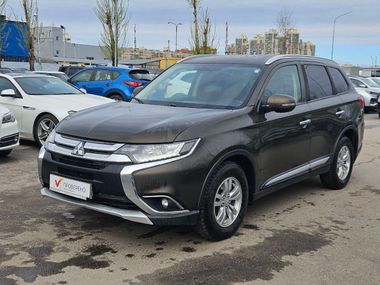 Mitsubishi Outlander 680cd1f4a822b050ee156f22