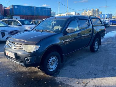 Mitsubishi L200 undefined