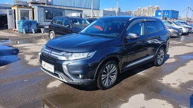 Mitsubishi Outlander undefined