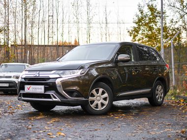 Mitsubishi Outlander undefined