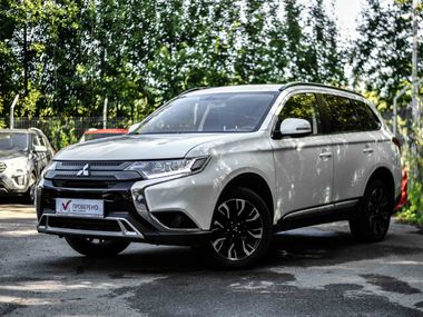 Mitsubishi Outlander undefined