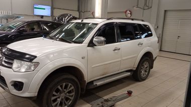 Mitsubishi Pajero Sport undefined