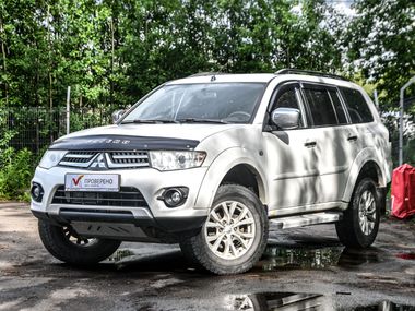 Mitsubishi Pajero Sport undefined
