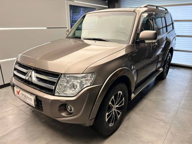Mitsubishi Pajero undefined