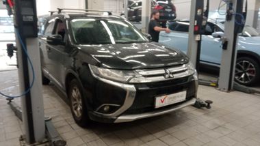 Mitsubishi Outlander 66dce22e7150ed2fbd6a6779