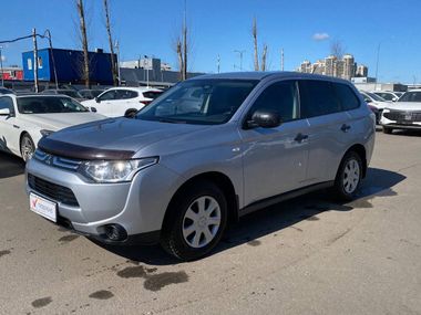 Mitsubishi Outlander undefined
