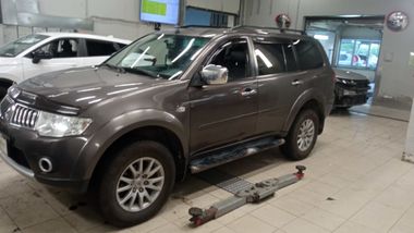 Mitsubishi Pajero Sport 66e86b54f4e45a1118c862ff