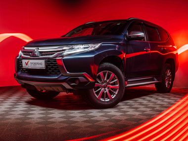Mitsubishi Pajero Sport undefined