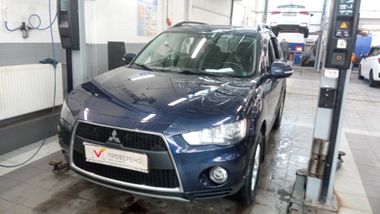 Mitsubishi Outlander 680cd1f4a822b050ee156f2f