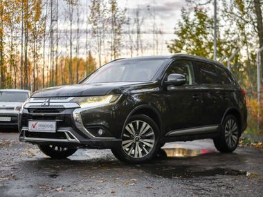 Mitsubishi Outlander undefined