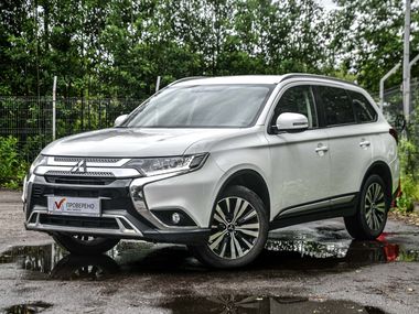 Mitsubishi Outlander undefined